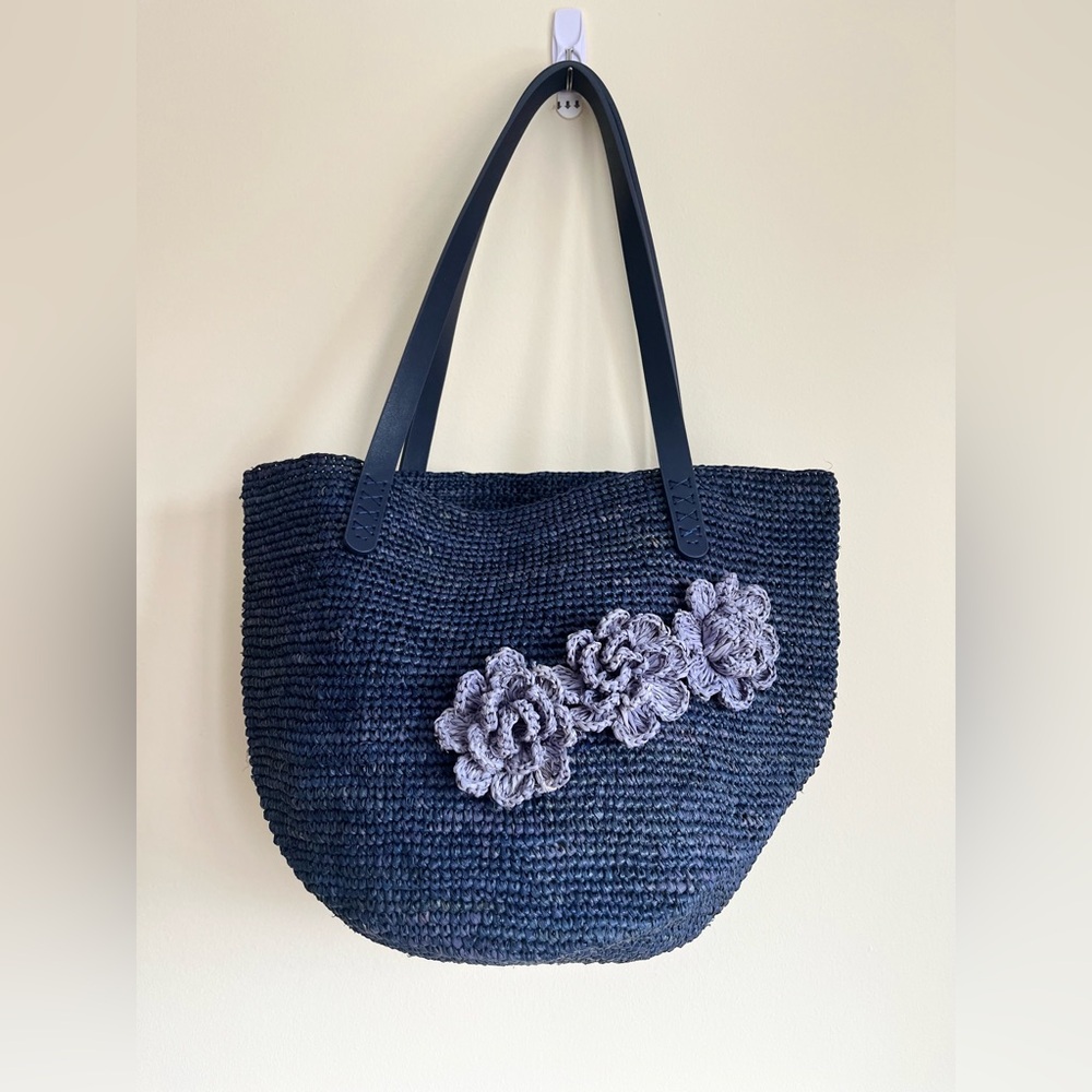 New Navy Blue Raffia Floral  Tote Bag , Market Shoulder Bag, Handmade Straw Bag